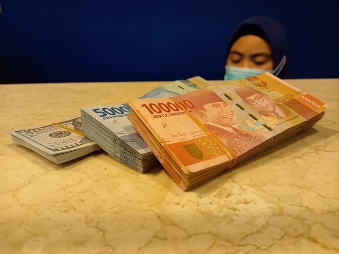 Rupiah Senin Pagi Rebound ke Sekitar Rp14.377/USD; Dollar di Asia Turun, the Fed Belum Menaikkan Suku Bunga - Vibiznews