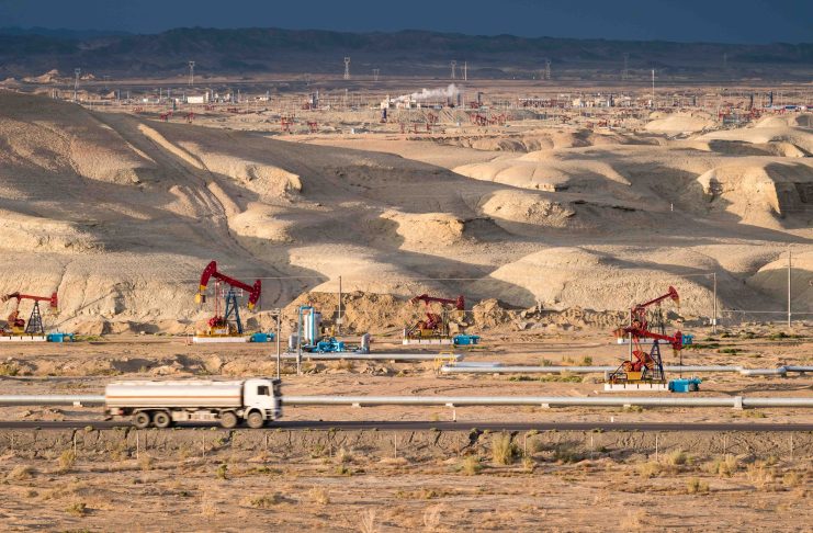 Harga Minyak Mentah Utama Brent Melonjak 8% Lebih ke Tertinggi 8 Bulan