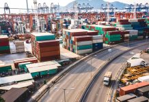 Ekonomi Tumbuh Tanpa Lonjakan Lapangan Kerja Kemenkeu Terbitkan PMK 4/2025 Tingkatkan Layanan Kiriman Barang Impor dan Ekspor