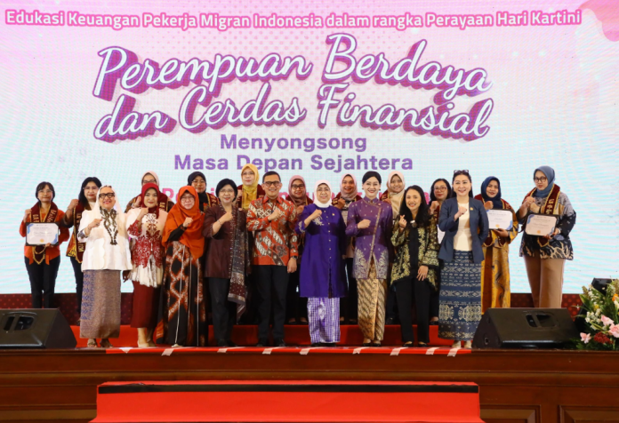 Pentingnya Literasi Keuangan Bagi Perempuan Pekerja Migran Indonesia