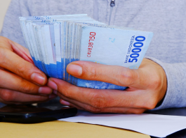 Pemerintah Salurkan Gaji Ke-13 Untuk Memberikan Multiplier Effect Bagi Perekonomian Nasional