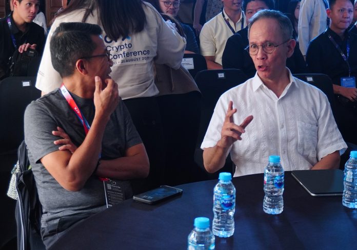 Ketua Dewan Komisioner Otoritas Jasa Keuangan (OJK) Mahendra Siregar