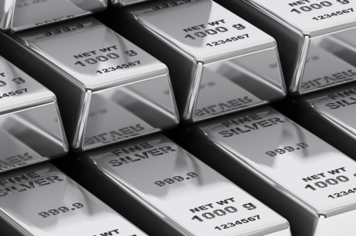 Perak saat ini menjadi komoditi yang juga diburu oleh para investor karena harganya yang terus meningkat. Sehingga prospek investasi perak saat ini cukup menjanjikan,