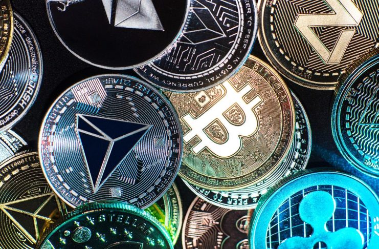 Bitcoin dan Aset Kripto Lainnya Merosot Jumat Terbebani Ekspektasi Kenaikan Suku Bunga Fed